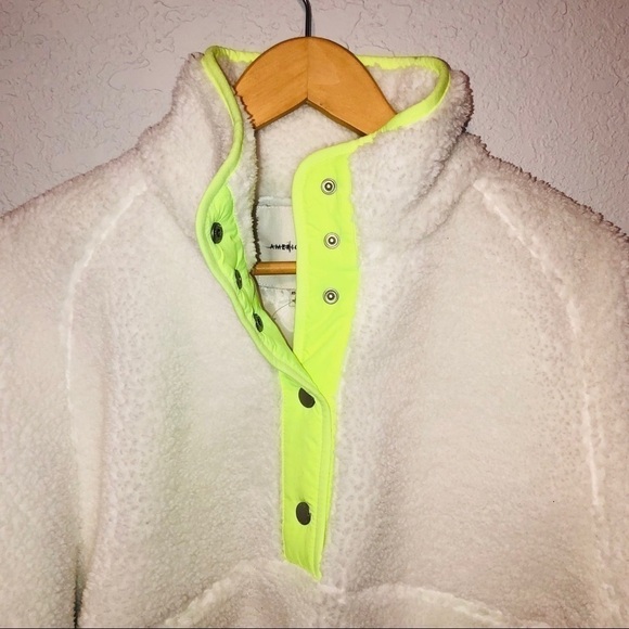 NWOT AEO White & Neon Sherpa Pullover Sweater - Picture 5 of 15